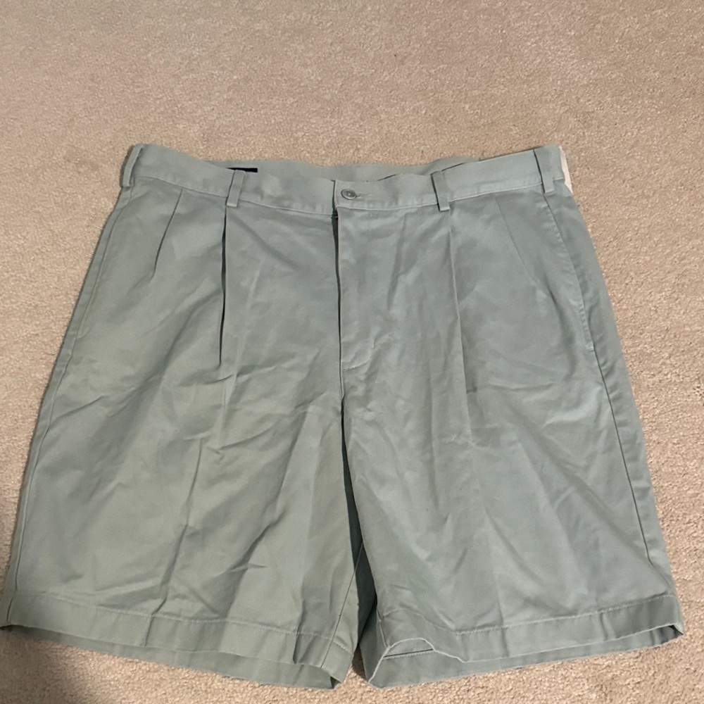 Lands' End Men's Pale Blue Sage Flat Front Shorts